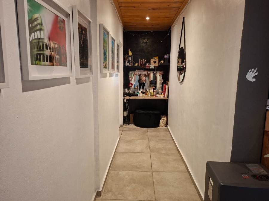 2 Bedroom Property for Sale in Groenvallei Western Cape